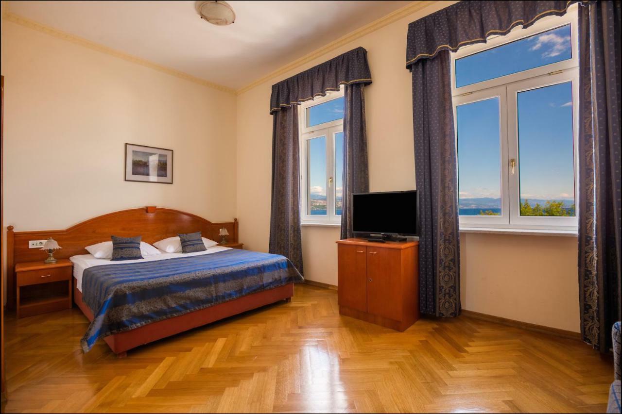 Hotel Galeb Opatija Exterior photo