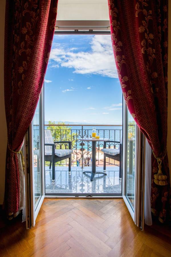 Hotel Galeb Opatija Exterior photo