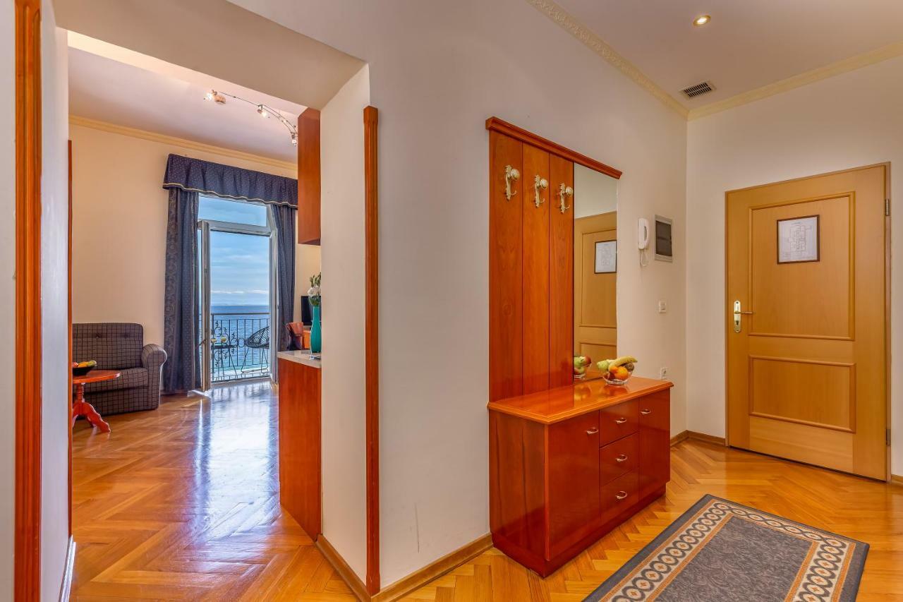 Hotel Galeb Opatija Exterior photo